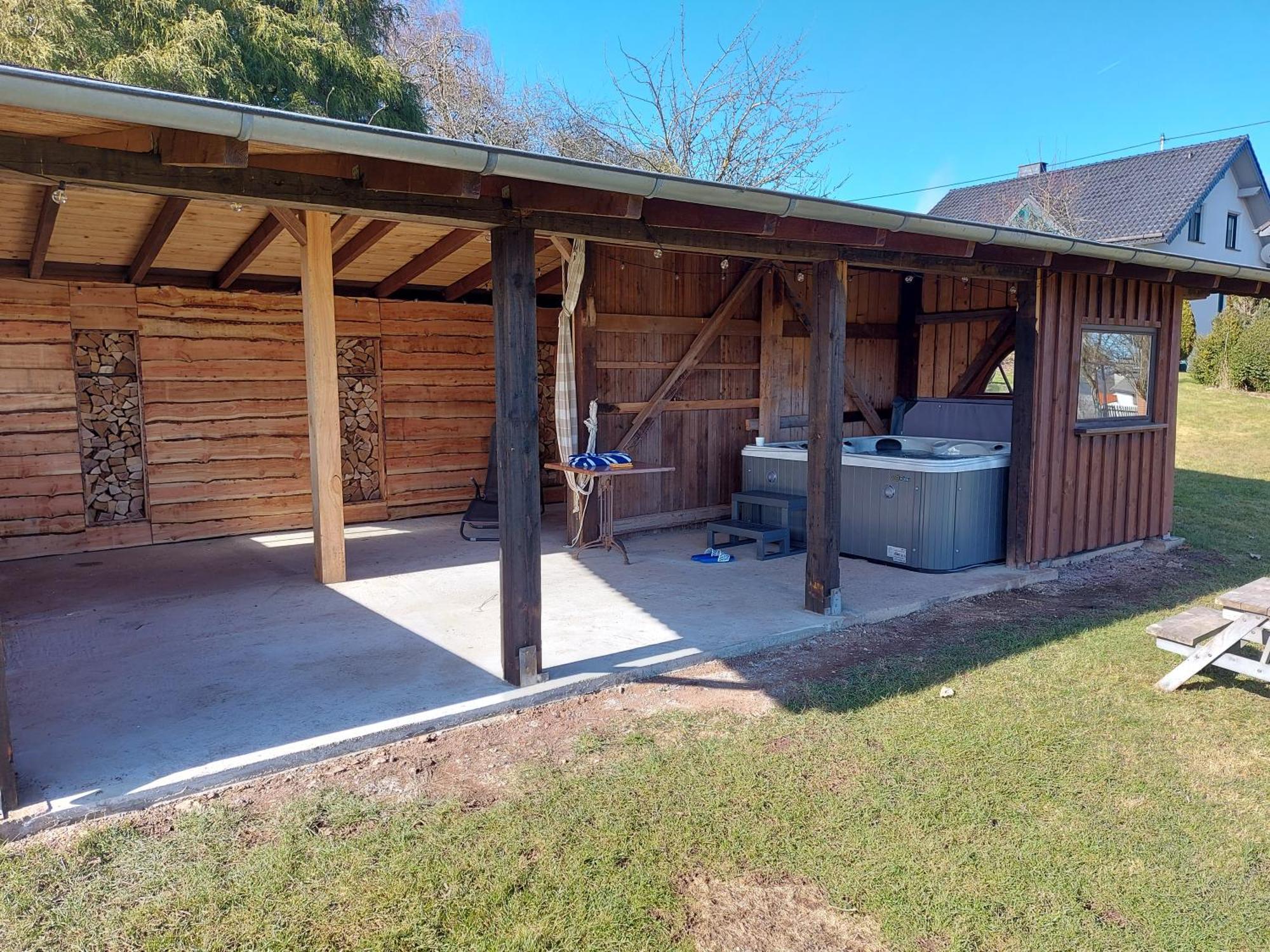 Ferienhaus Hescheld With Private Jacuzzi Hellenthal Exterior photo